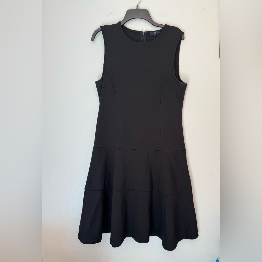 GAP Black Fit & Flare Sleeveless Dress - Size 14